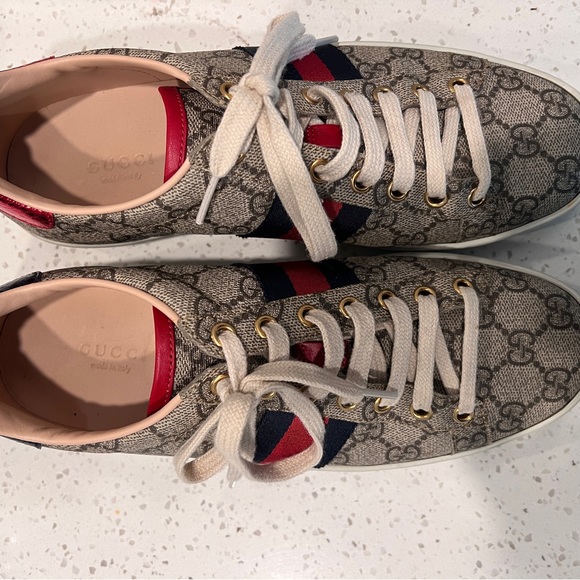 WOMEN'S ACE GUCCI SUPREME SNEAKER FOR SALE - Picture 4 of 5